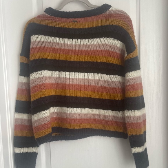 Multi-stripped cozy crewneck knitted sweater - Picture 4 of 4